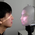 Von Angesicht zu Angesicht: Dr. <b>Takaaki Kuratate</b> und sein Mask-Bot. - getThumb